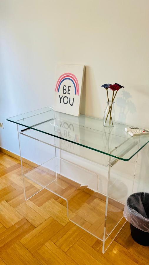 70M2 Apartment 4 Mins From Athens Central Station! Esterno foto