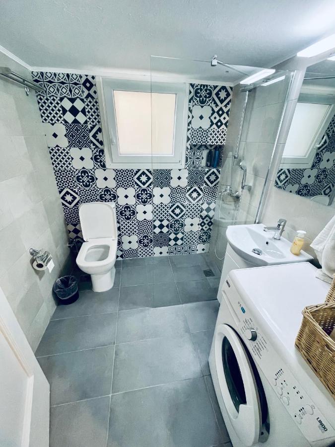 70M2 Apartment 4 Mins From Athens Central Station! Esterno foto